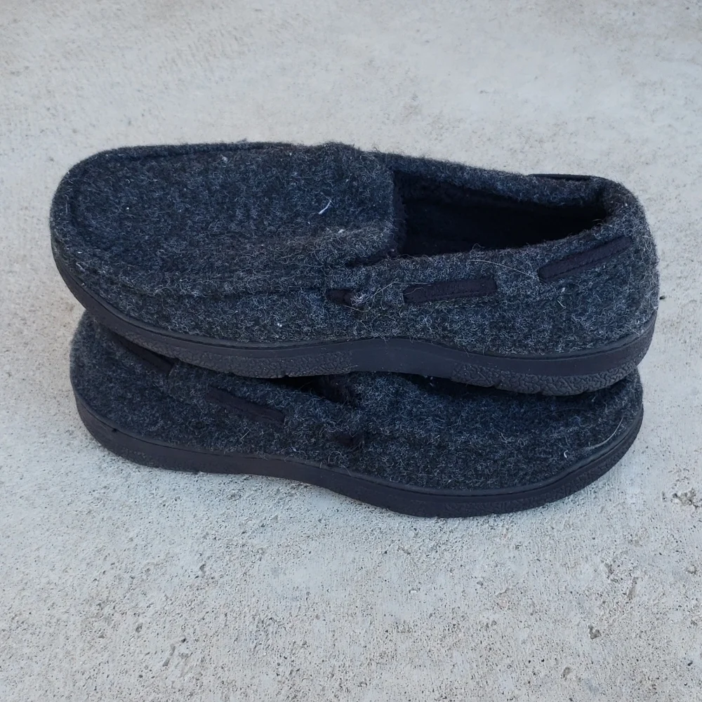 Dearfoam sherpa lined loafers Moccasins slippers